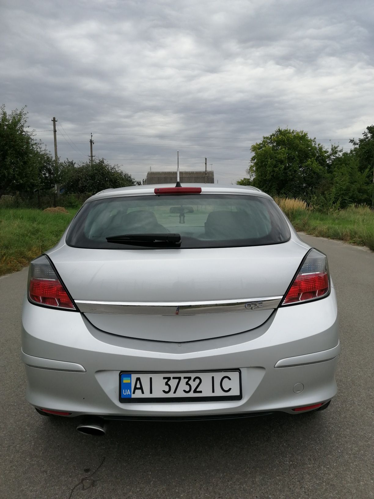 Opel Astra H GTC 2.0 turbo (170 hp)