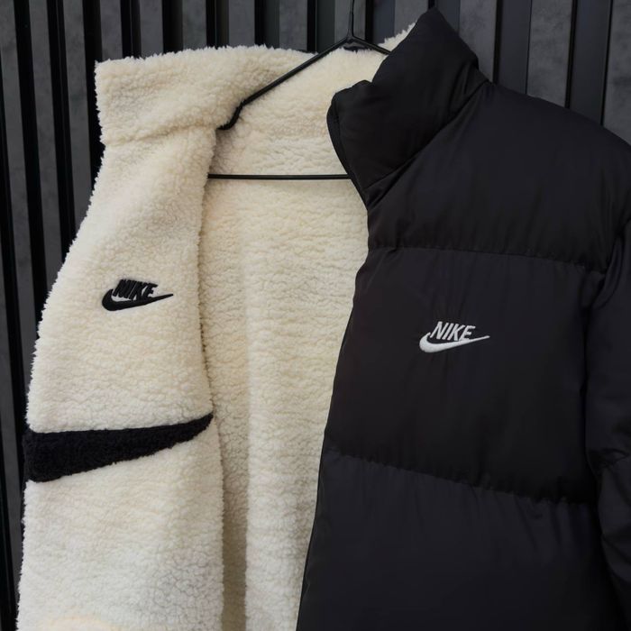 Хіт! Двостороння куртка Nike .