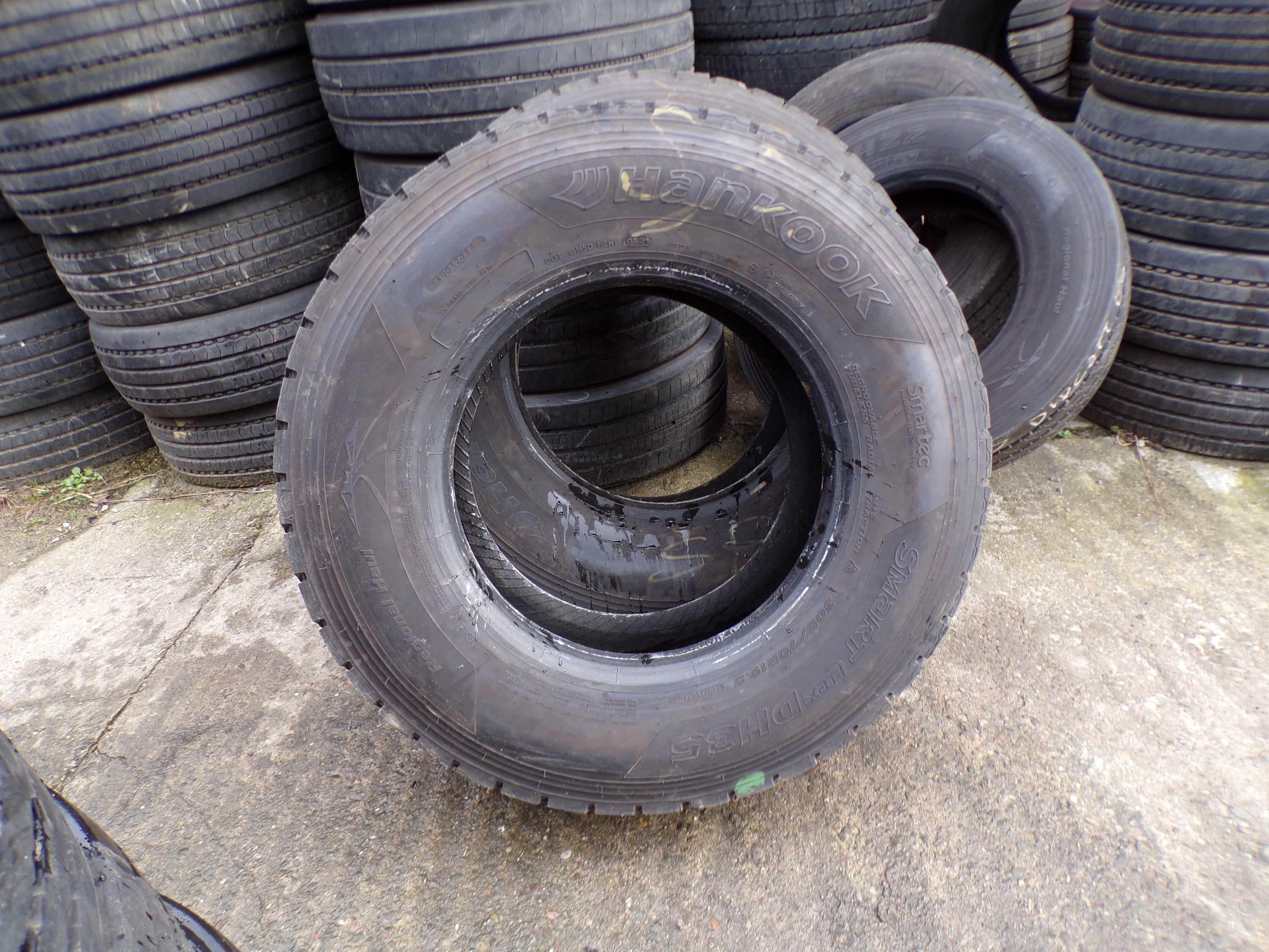 Opona 305/70R19.5 HANKOOK SMART FLEX DH 35 (750 netto)