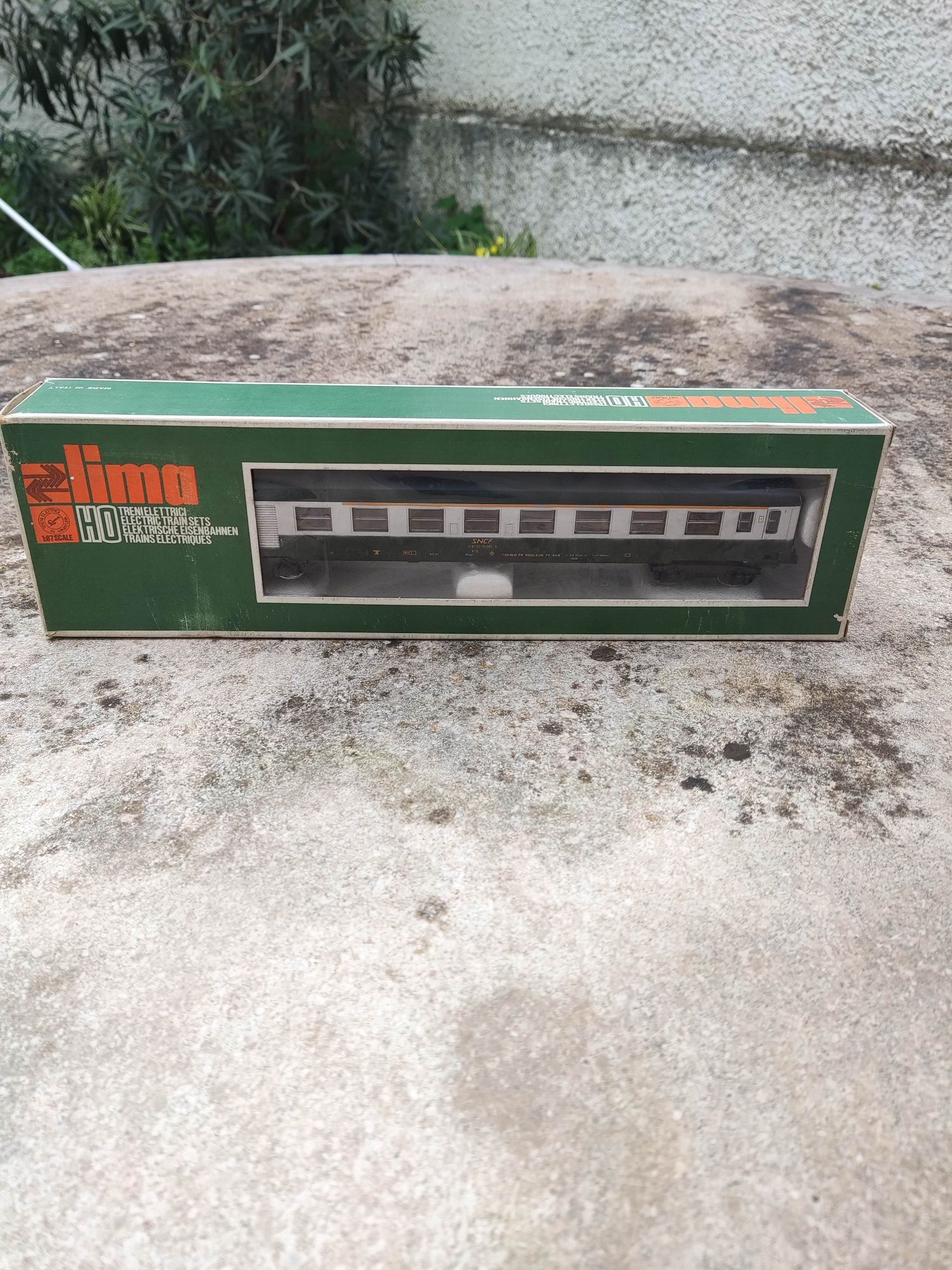 Carruagem Vintage H0 Lima 9211