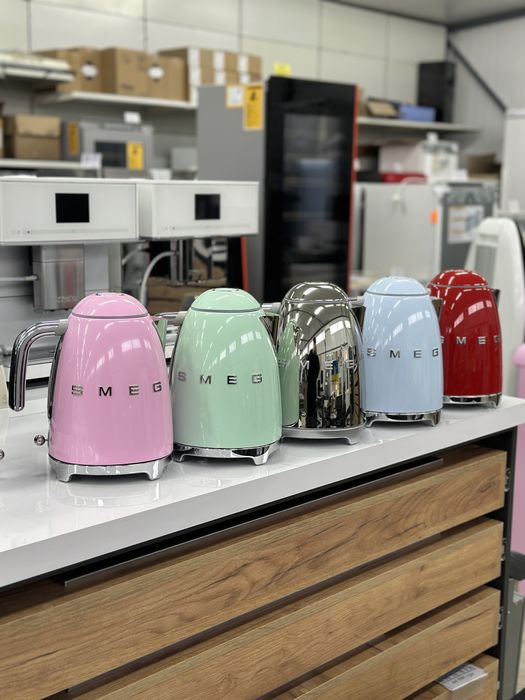 Електрочайник Smeg KLF03