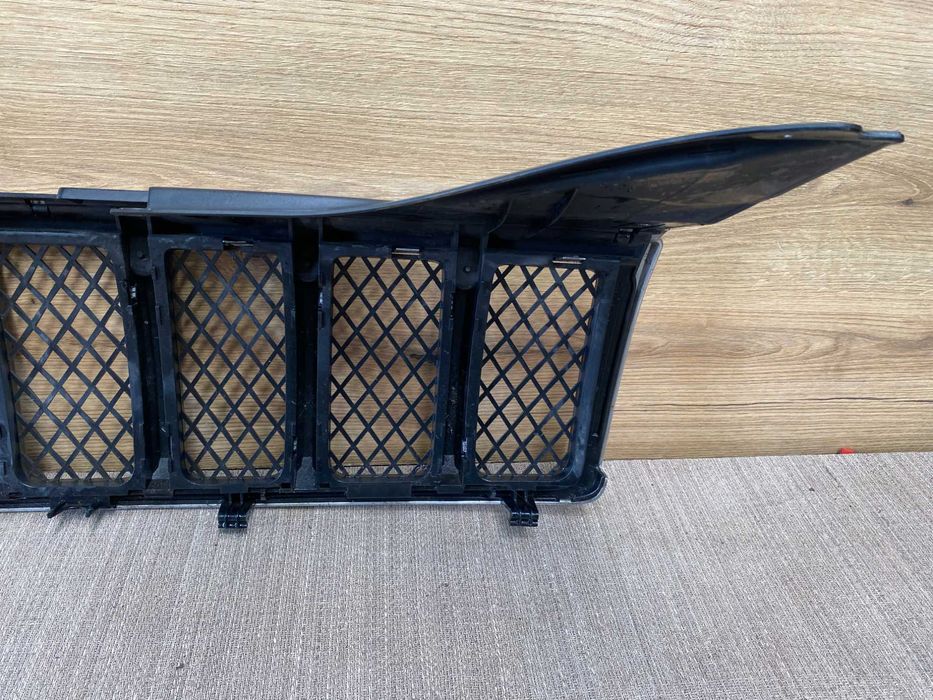 Grill atrapa zderzaka Jeep Grand cherokee overland wk