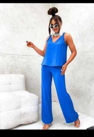 Komplet bluzka i spodnie