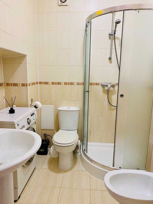 Затишна кухня-студія + спальня на Корзо в Центрі.  Подобово!