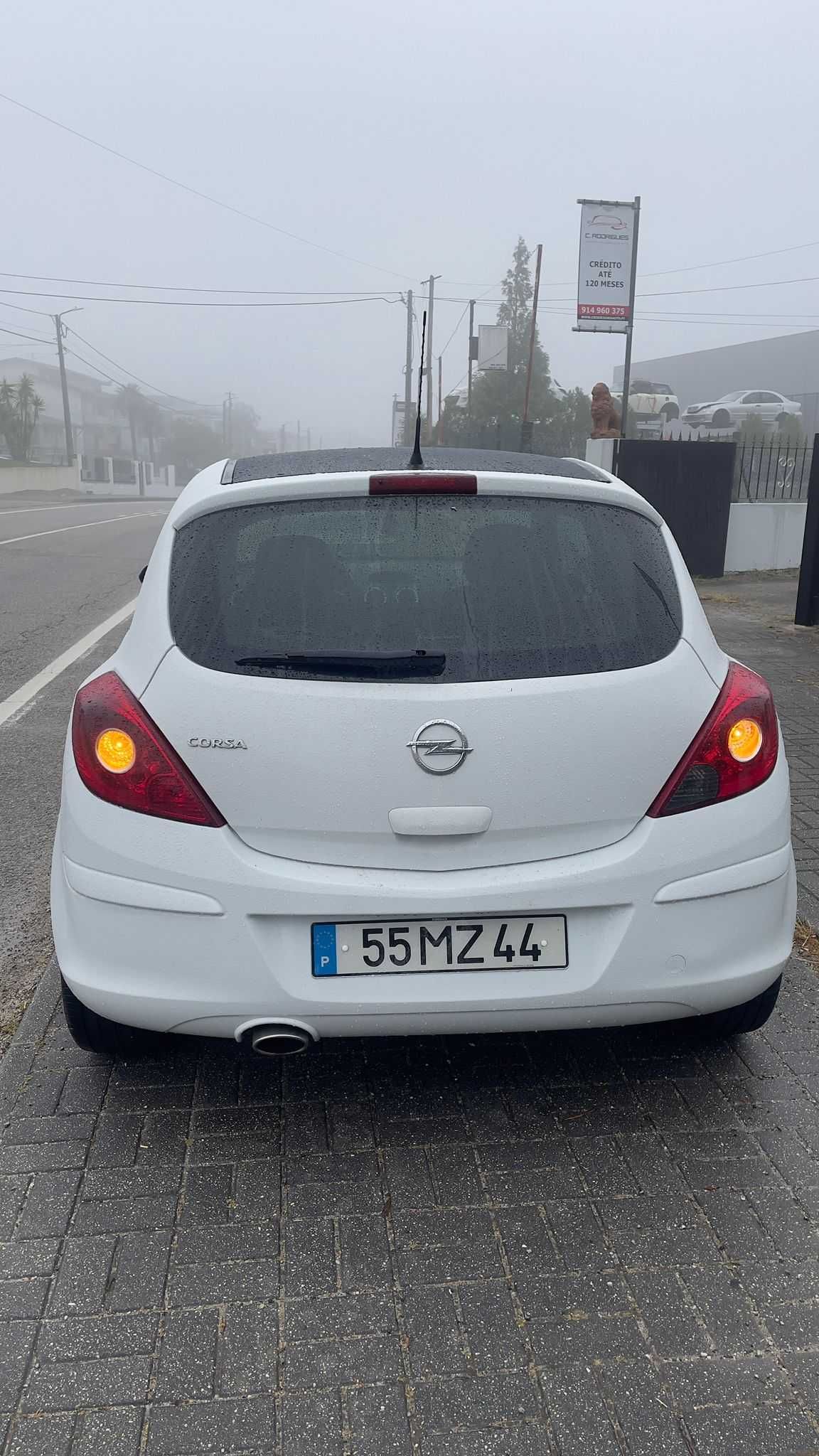 OPEL CORSA D 2012