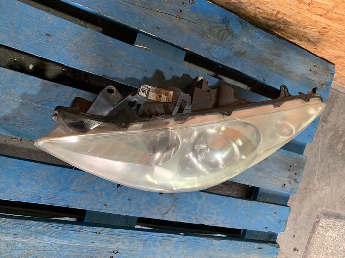 Farol Esquerdo Peugeot 307