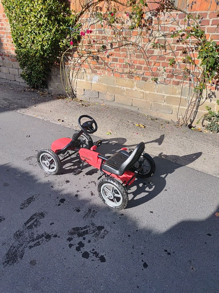 Gokart na pedały dla dzieci