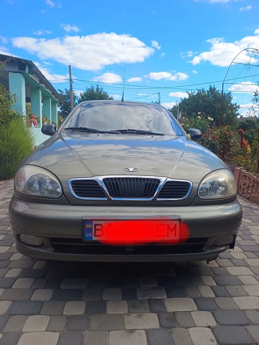 Автомобіль Daewoo sens