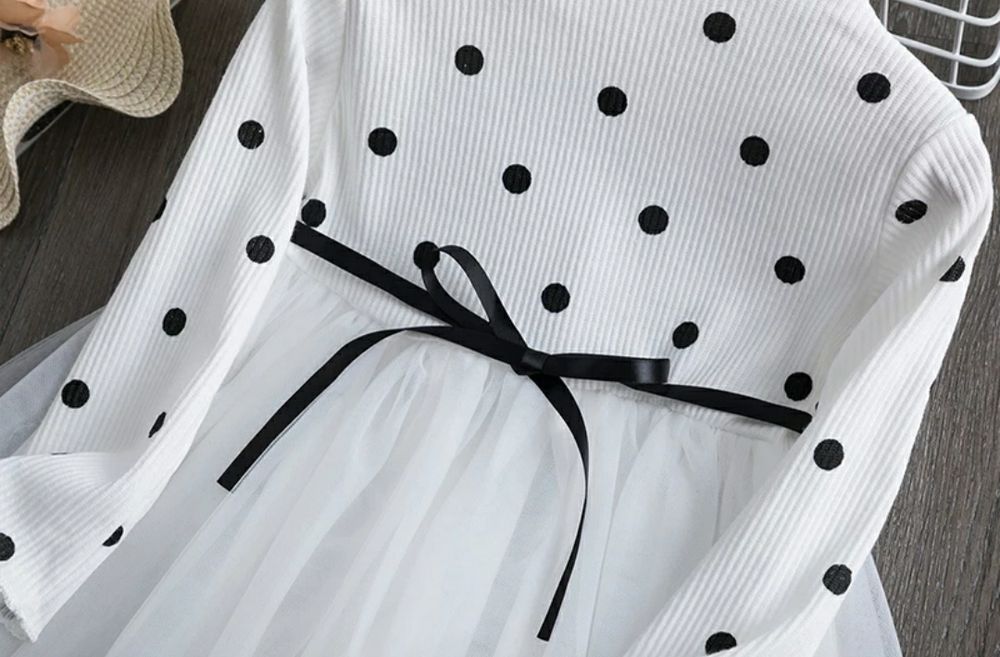 Мила сукня в горох на 9-12 и 12-24 місяця (80, 90)