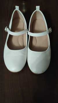 Białe balerinki, buty dziewczęce Cool Club 34