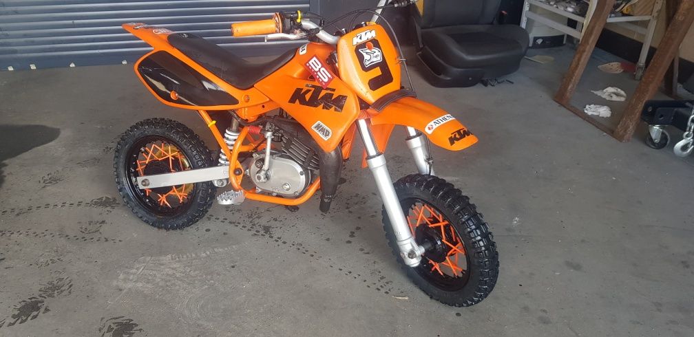 Mota crianca ktm 50 sx