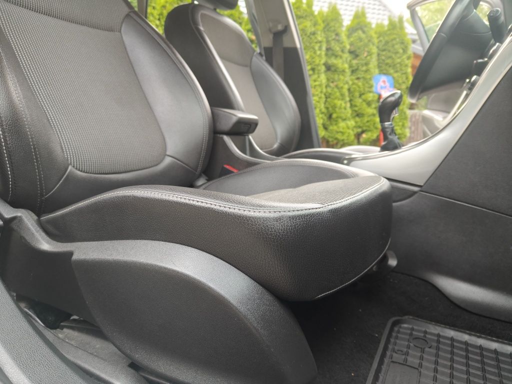Astra J 1.7 110KM Selection Alu17 Skóry Climatronic Extra Dynamiczna