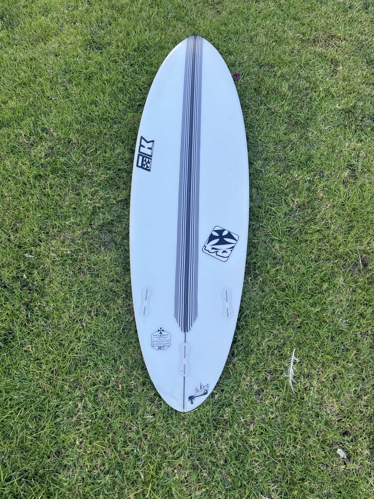 Prancha de surf Nova