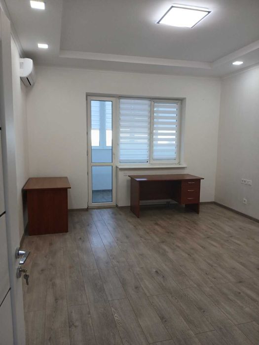 Центр Верхогляда Звіринецька Міхновського Лесі Українки Печерськ