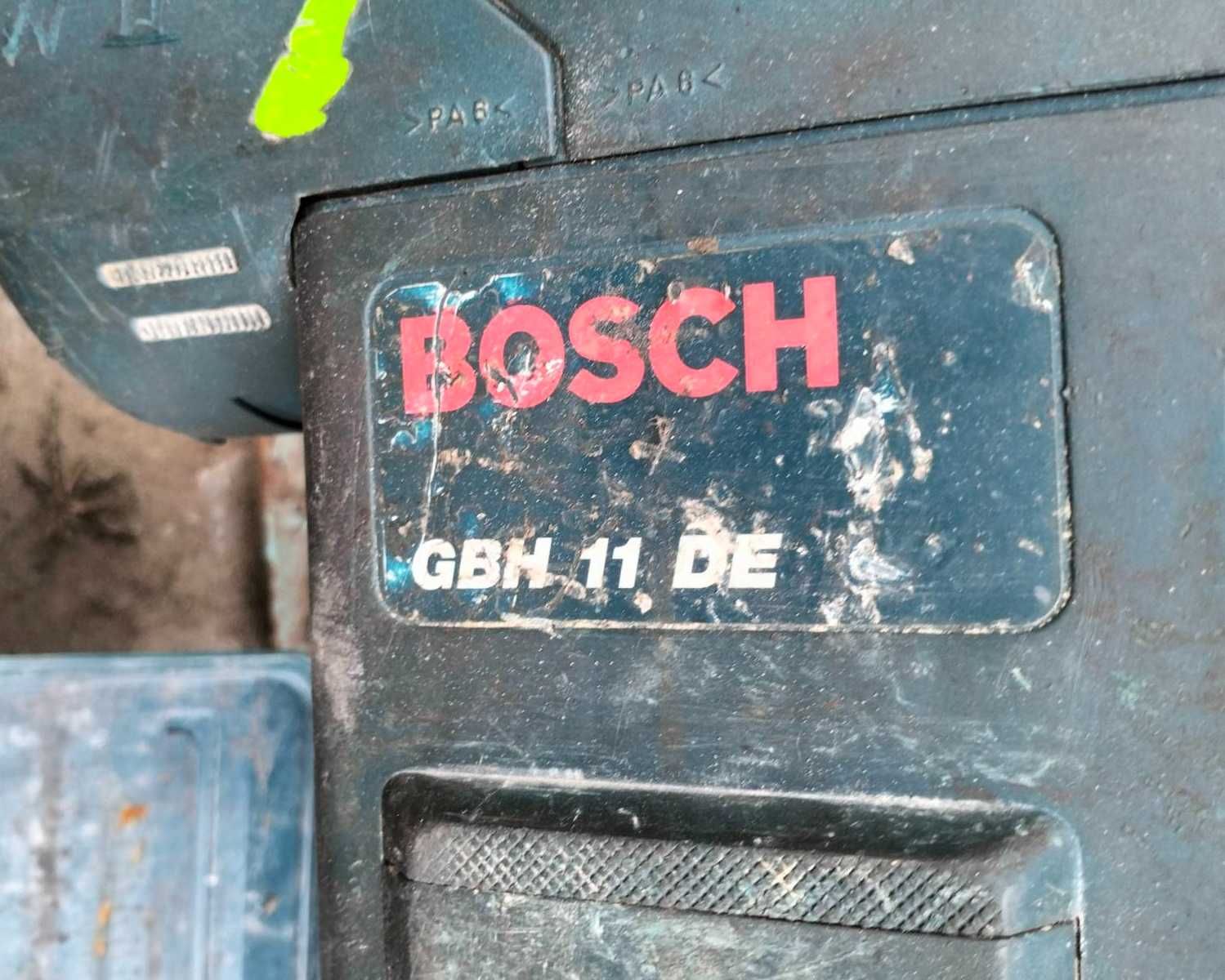 Молоток отбойный "Bosch" в хорошем рабочем состоянии