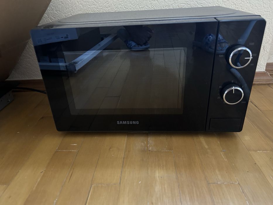 Микрохвильова піч