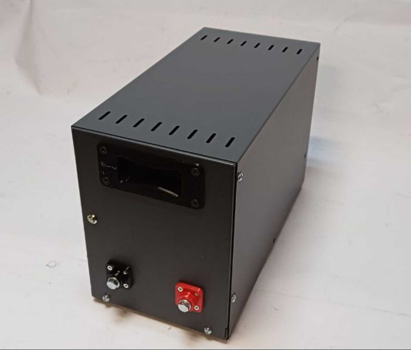 Батарея LiFePo4 2.8 кВт Зарядна станція