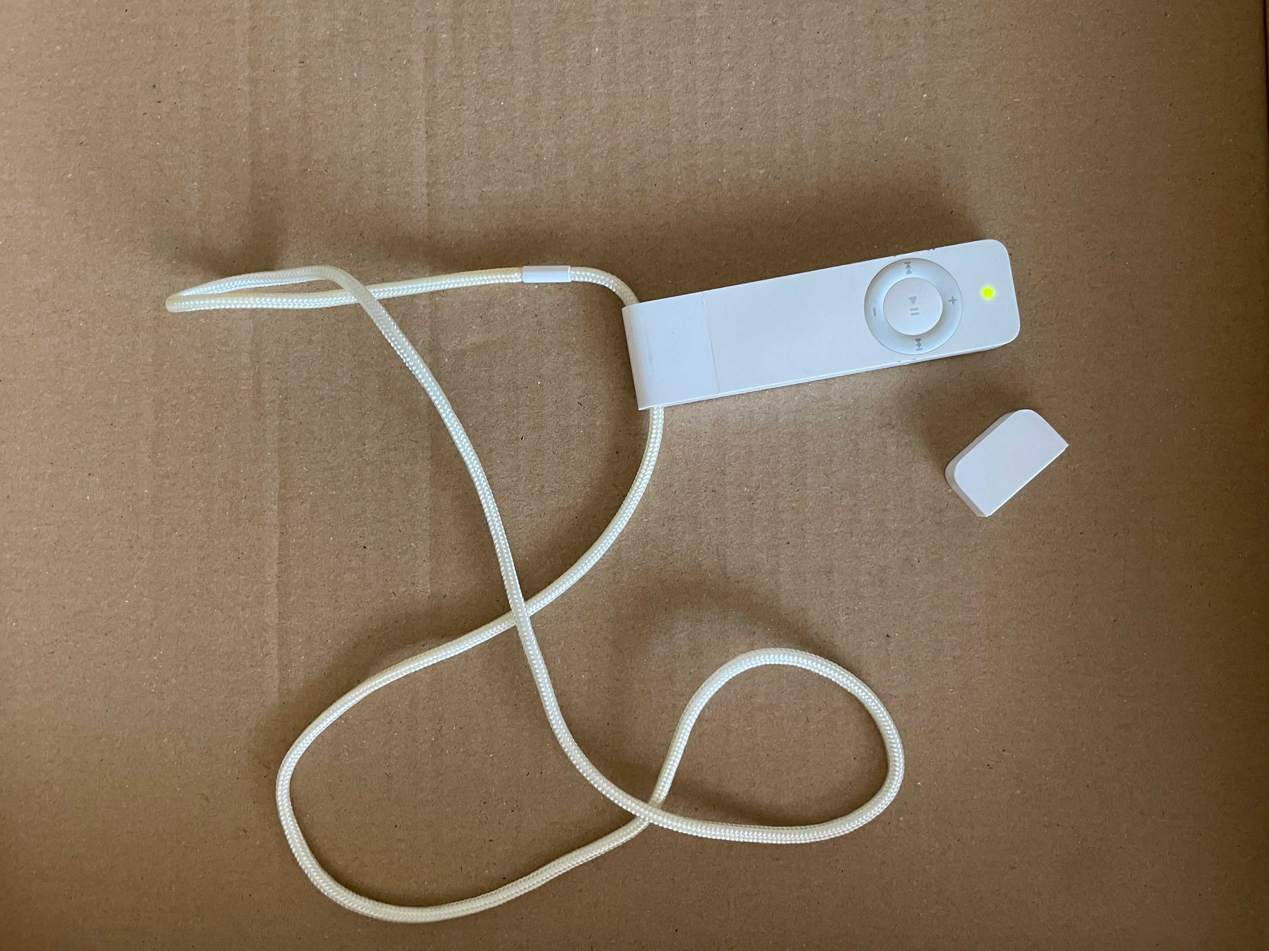 unikat iPod shuffle 512MB