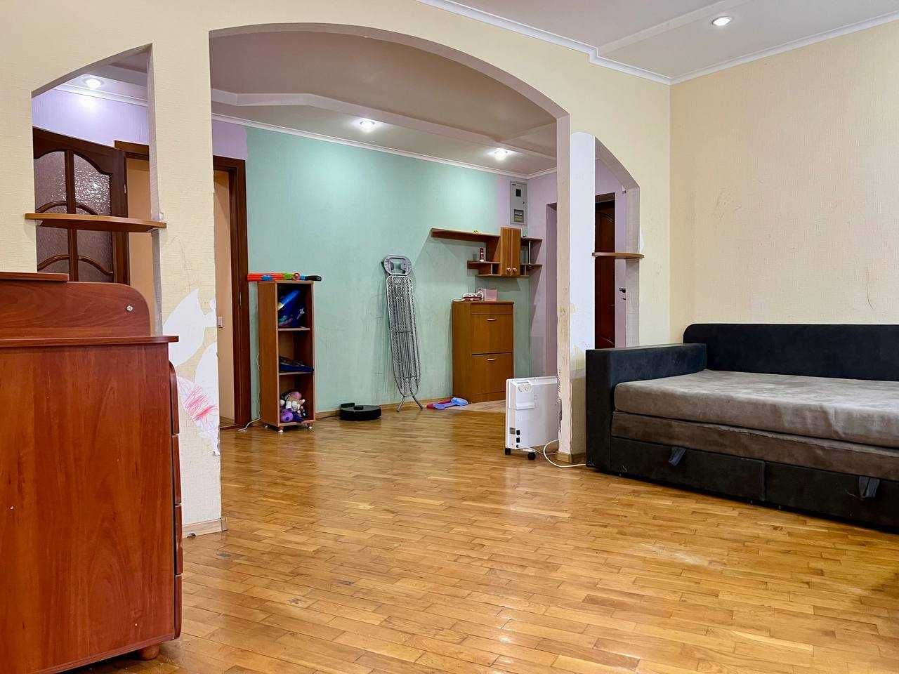 Продам 3х комнатную квартиру район "Ромакса"