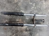 kawasaki gpz500 gpz 500 lagi amortyzatory przód przednie zawieszenie