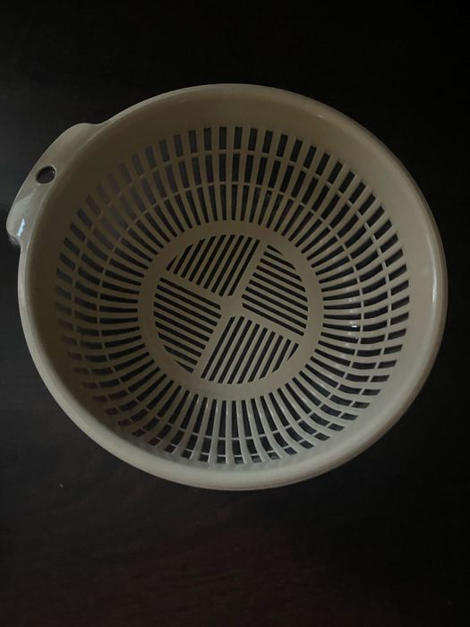 Miska + cedzak platsikowe 48tknk