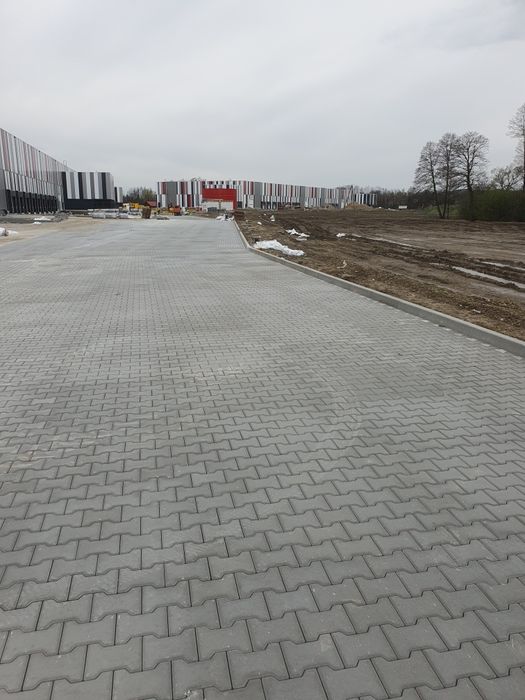 Maszynowe układanie kostki, przemysłowe układanie