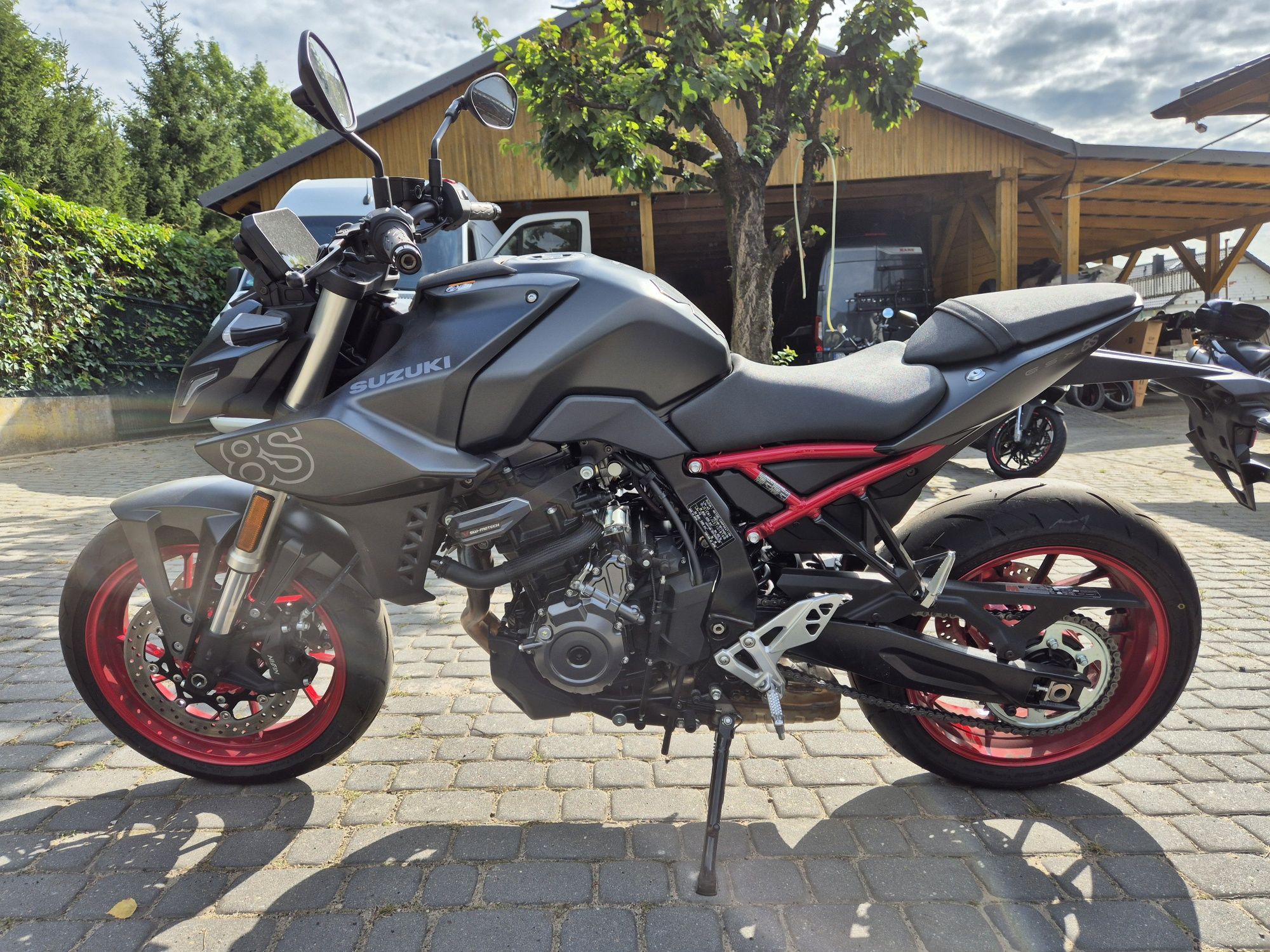 Suzuki GSX 8S 2025r z Niemiec przebieg 1750 km