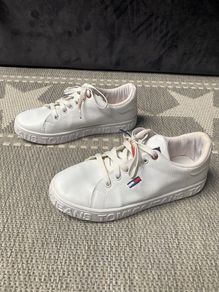 Buty sportowe sneakersy Tommy 38 białe