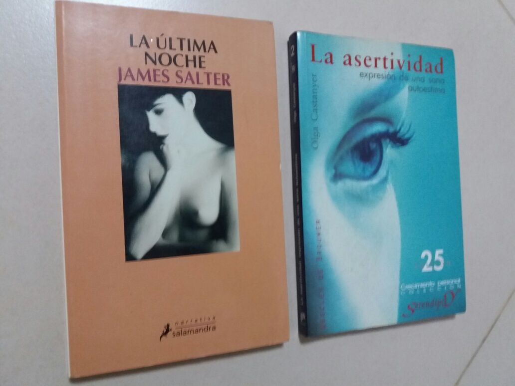 Lote de livros em Espanhol