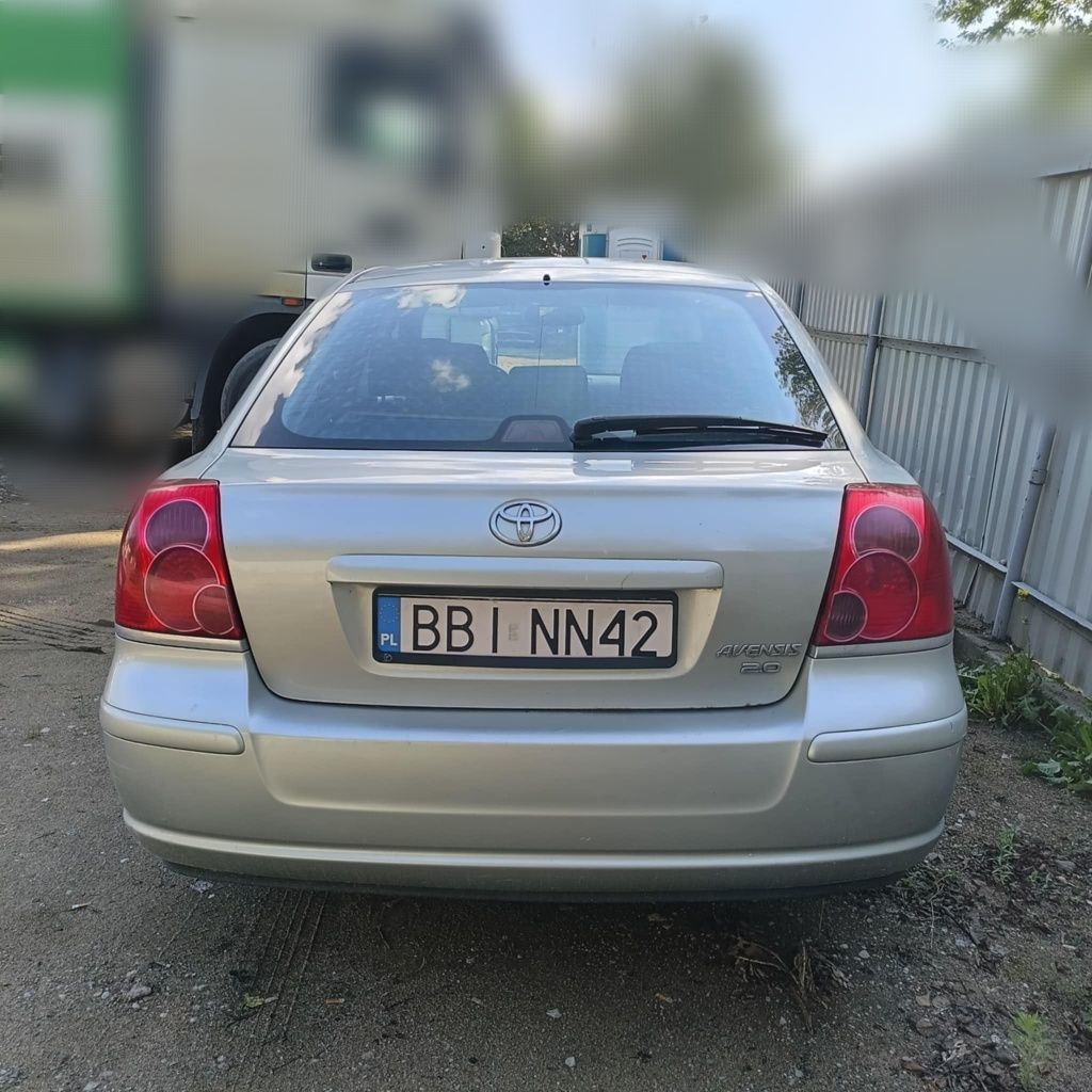 Toyota Avensis 2004