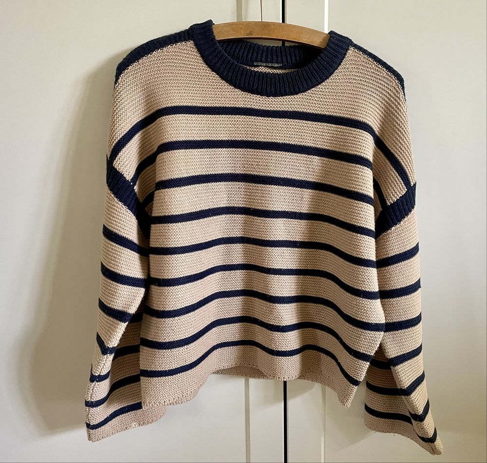 Miękki sweter tkany na lato luźny lejący miękki