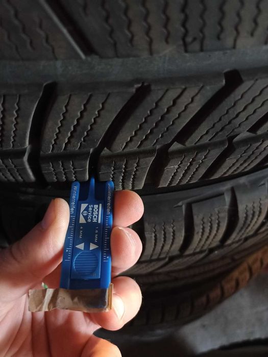 Opony Zimowe TOYO Snowprox 235/45 R18