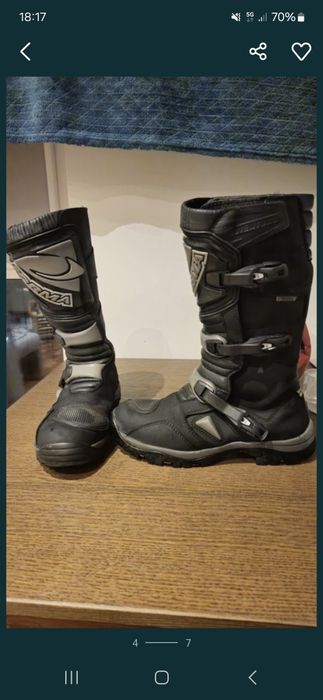 Buty cross firmy Forma