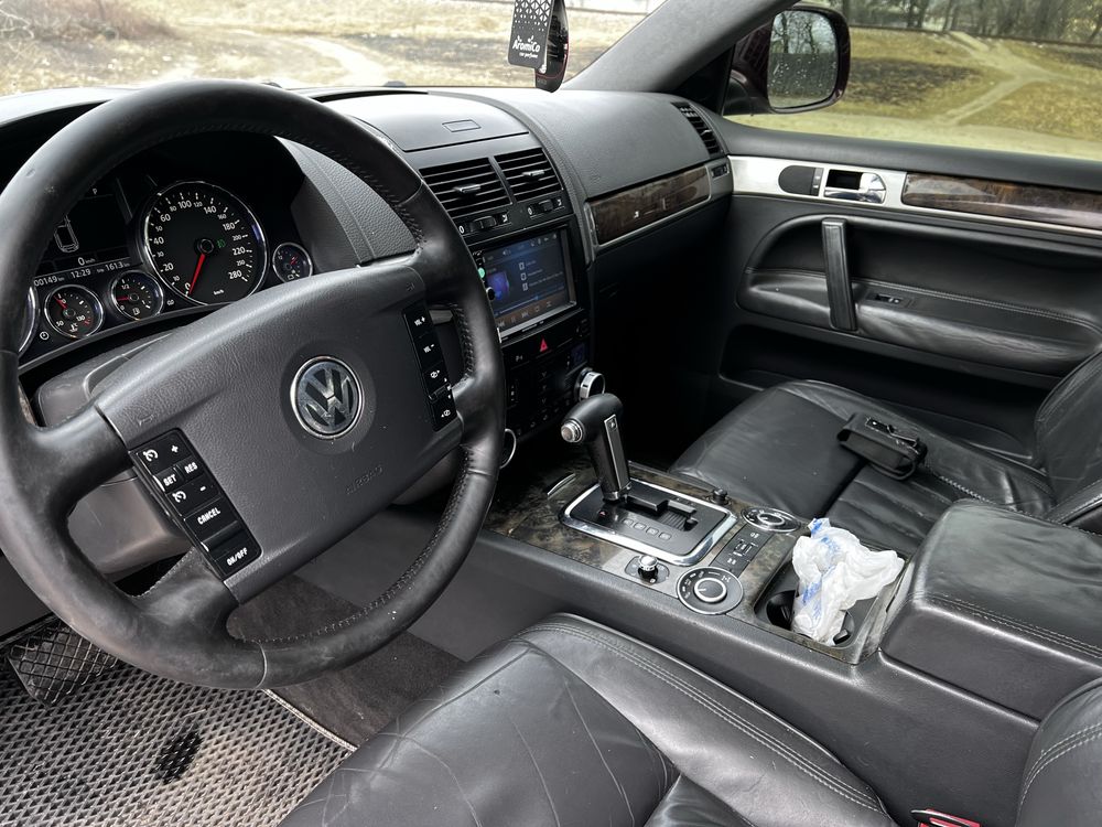 Продам Volkswagen Touareg 3.0 TDI