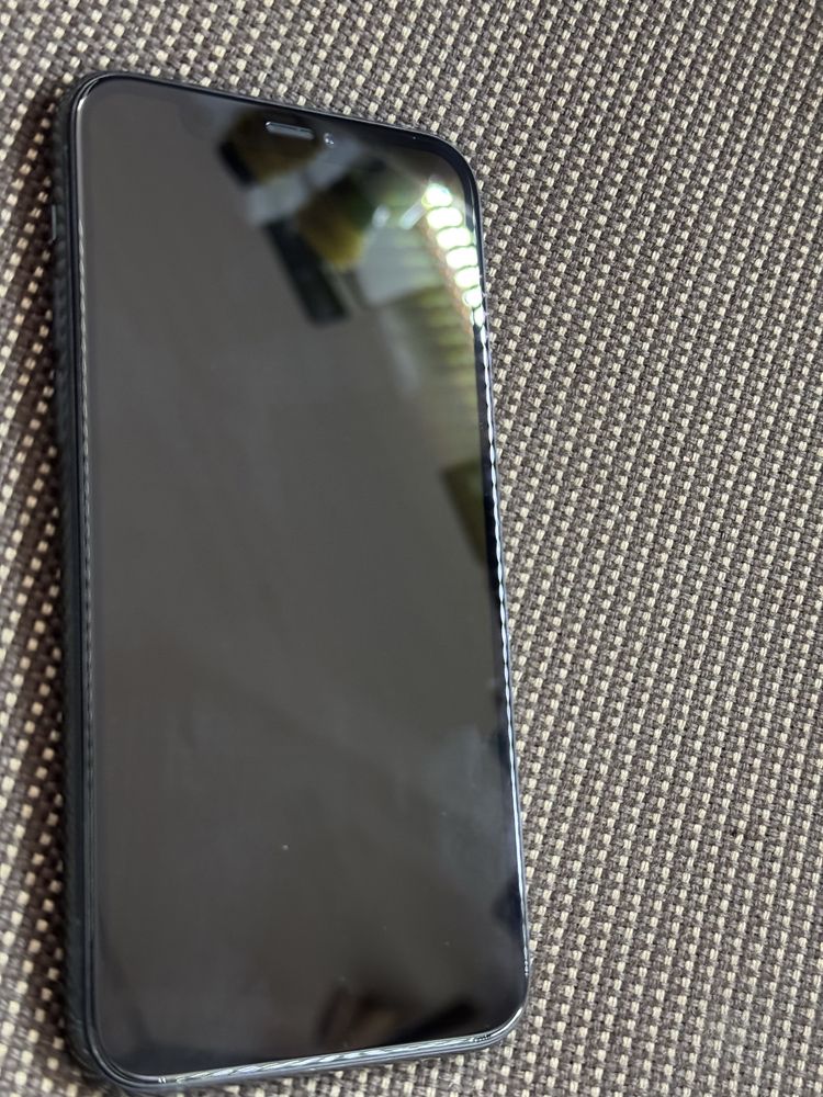 Продам Iphone 11 Pro 512gb с коробкой