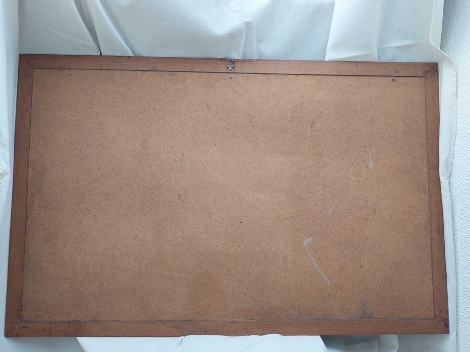 quadro antigo, em madeira talhada