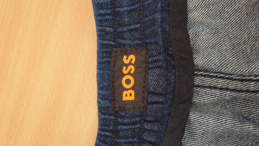 Шорти чоловічі фірми  BOSS