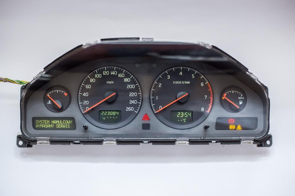 Licznik VOLVO S60 S80 V70 2001 język polski 2002 gwarancja 12m