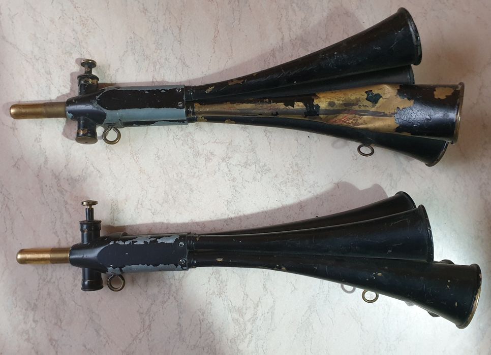 Stare trąbki sygnałowe marki Martin