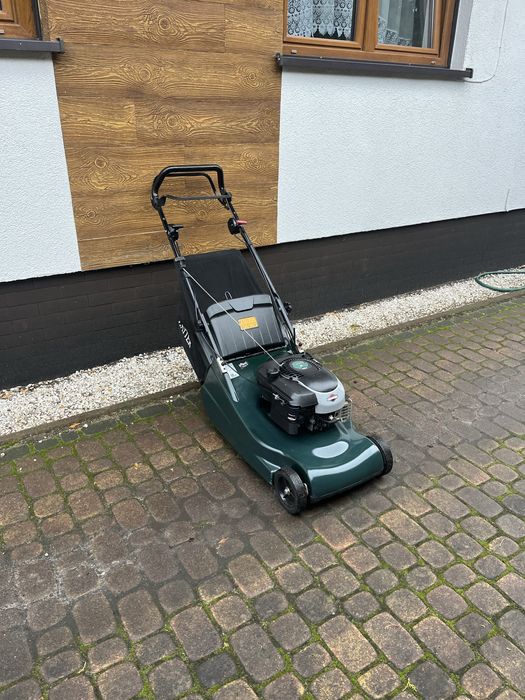 Kosiarka spalinowa z napędem