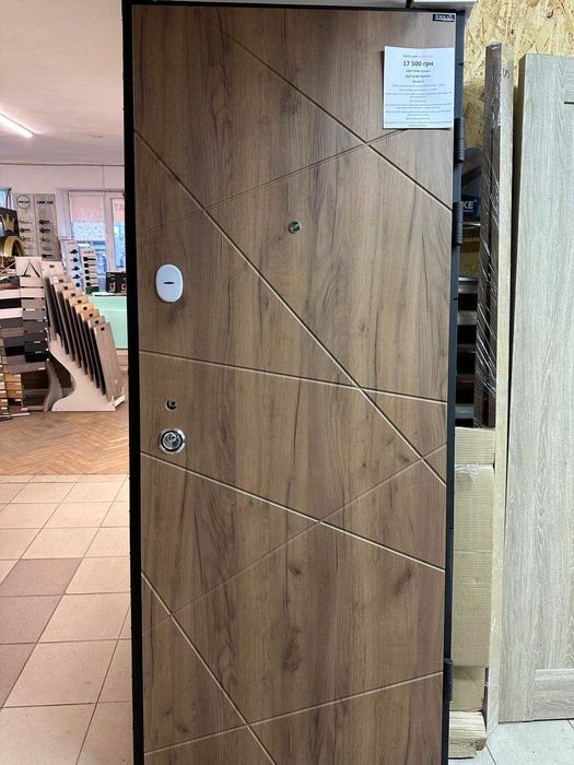 Розпродаж Вхідних Дверей 86*205, 96*205