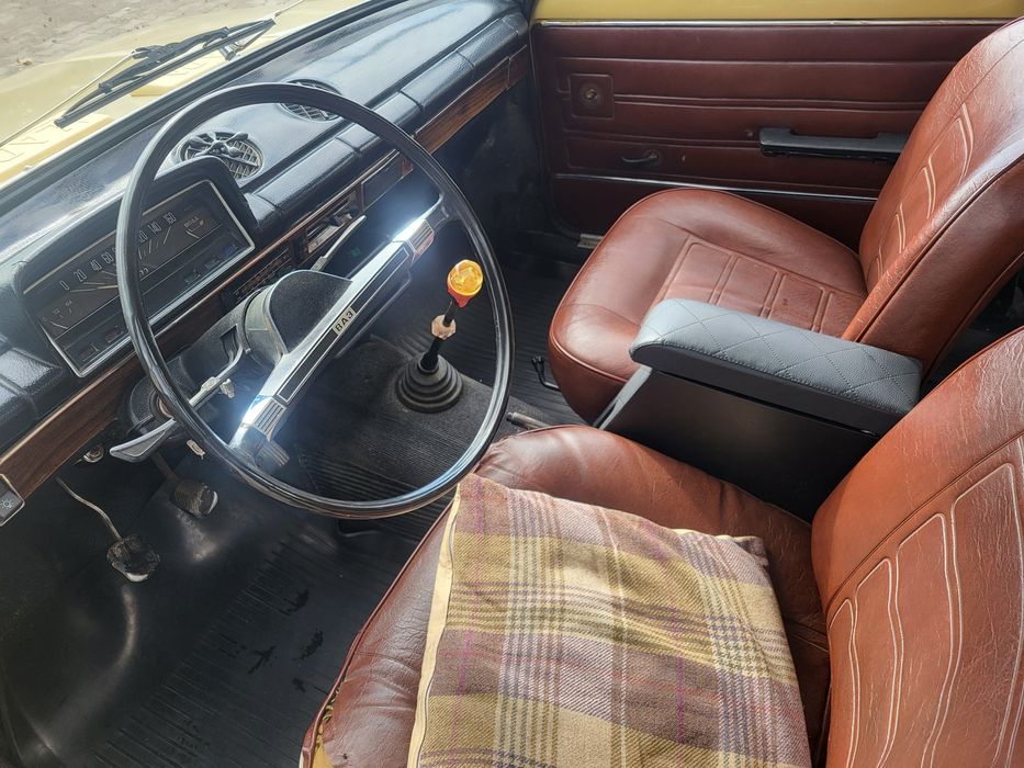 Прадам авто з малим пробігом.