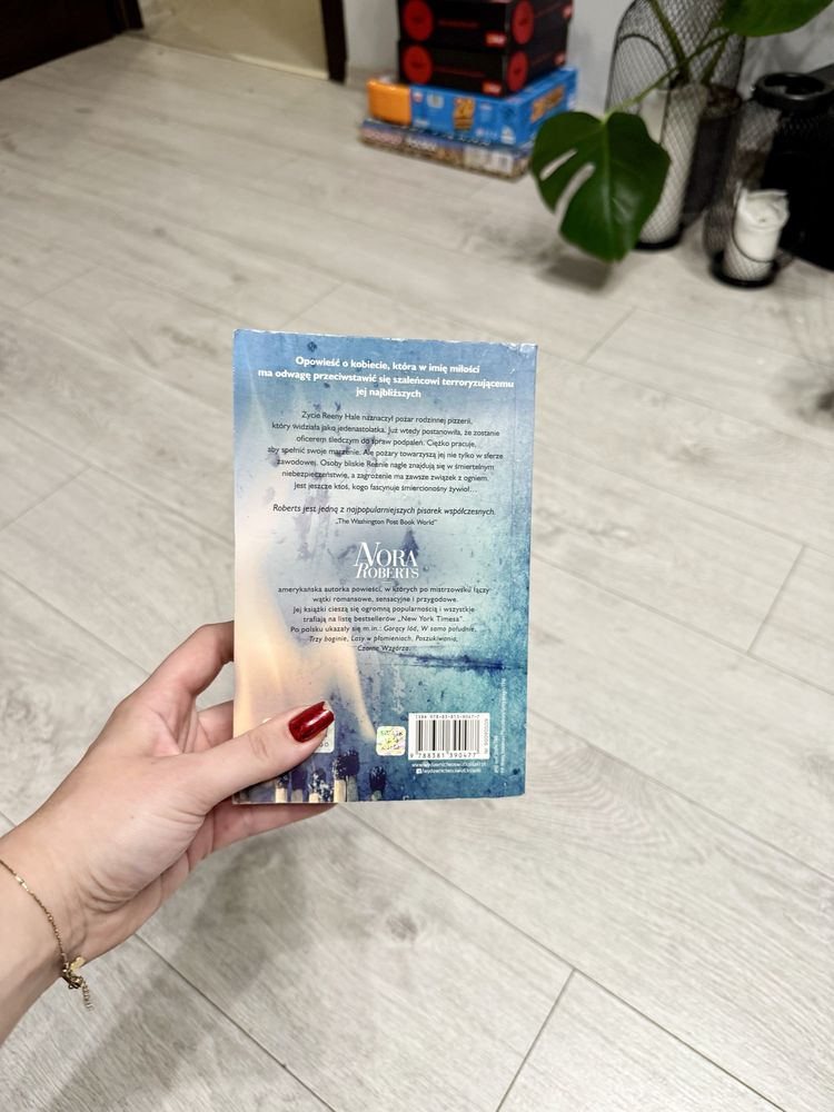 Książka Błękitny dym Nora Roberts