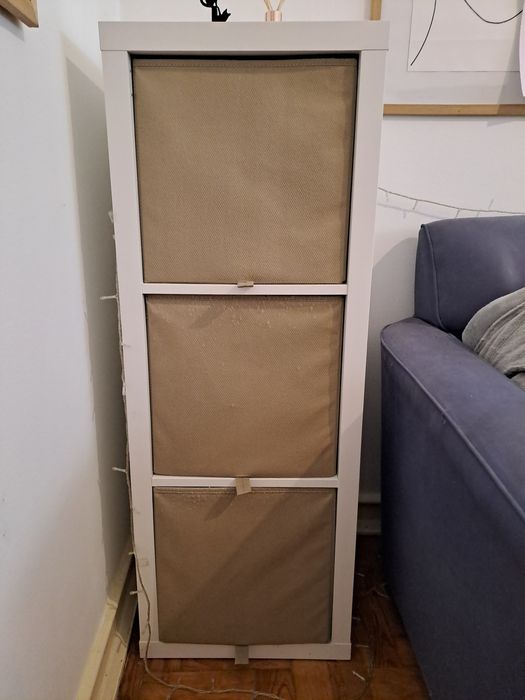 Estante IKEA KALLAX – branco + 3 cestos incluídos