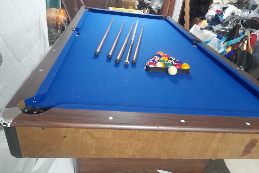 Mesa snooker em excelente estado