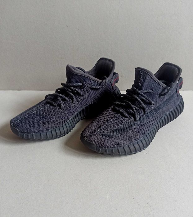 Damskie buty Adidas Yeezy Boost 350 V2 Tripe Black FU9006 roz.38 2/3