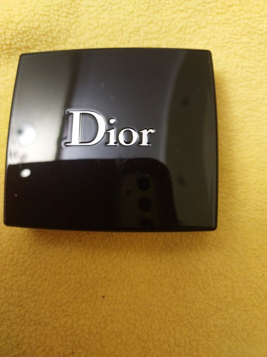 Ciem do powiek Dior nowy