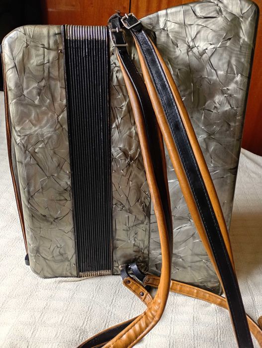 Akordeon Hohner Organola 140 basy, 4 chóry