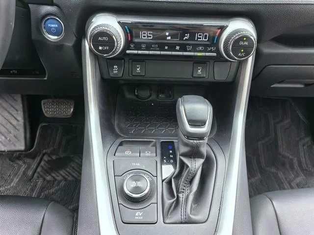 Toyota RAV4 2020 року