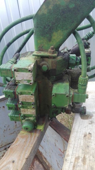 Rozdzielacz hydrauliczny john deere 1188 , 1177
